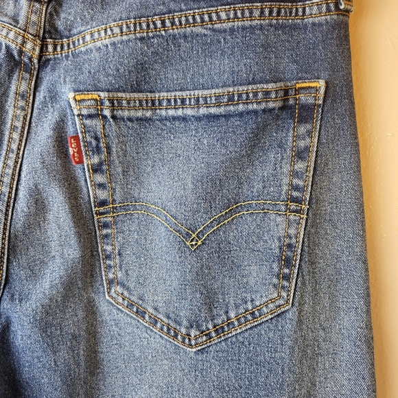 Levi's Reworked Raw Hem Straight Leg Jeans - Picture 3 of 7